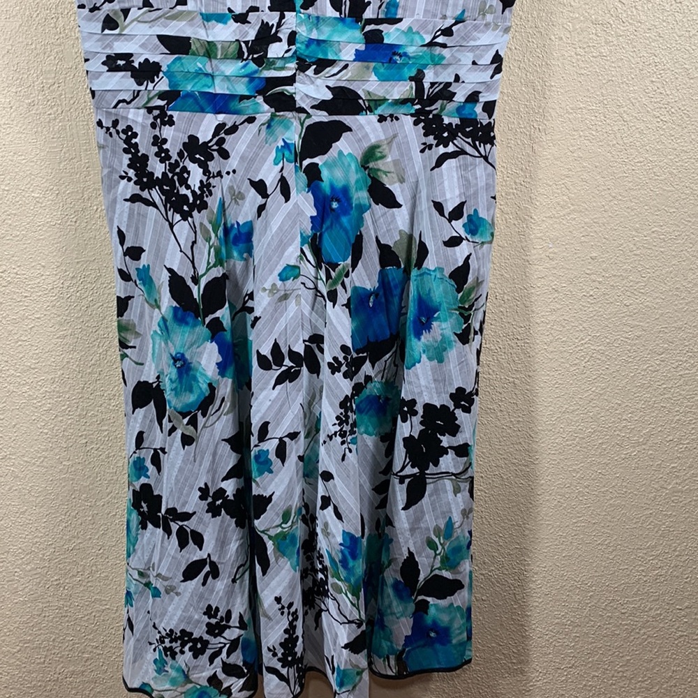 Avenue Dress Blue Black Midi Floral 18 Lined Sleeveless V-Neck Back Zipper - Picture 9 of 16